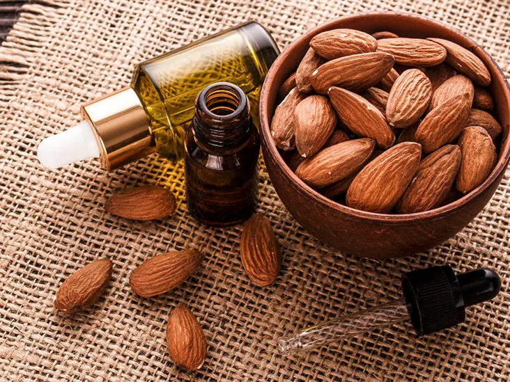 فواید روغن بادام شیرین برای پوست