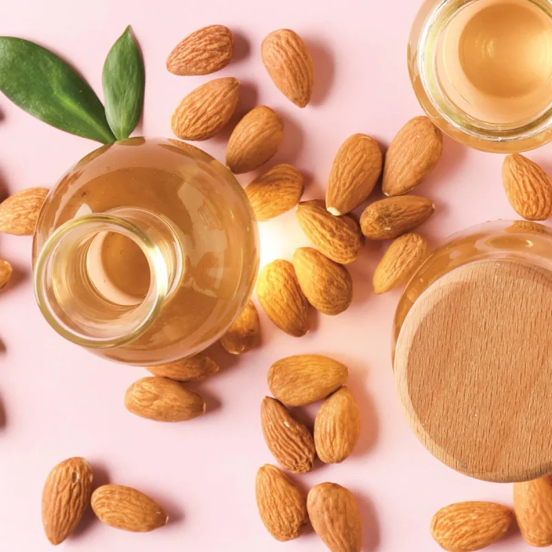 فواید روغن بادام شیرین برای پوست